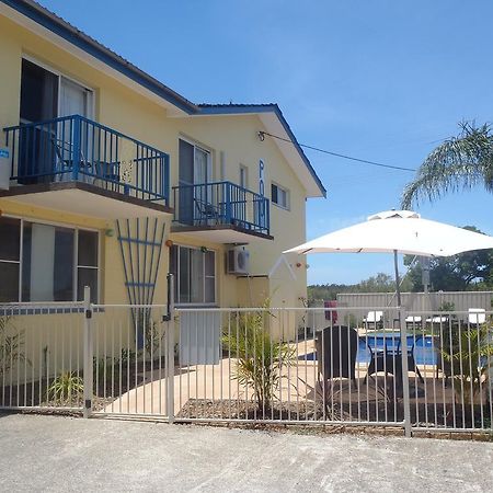 Harrington Village Motel Manning Point Exterior photo